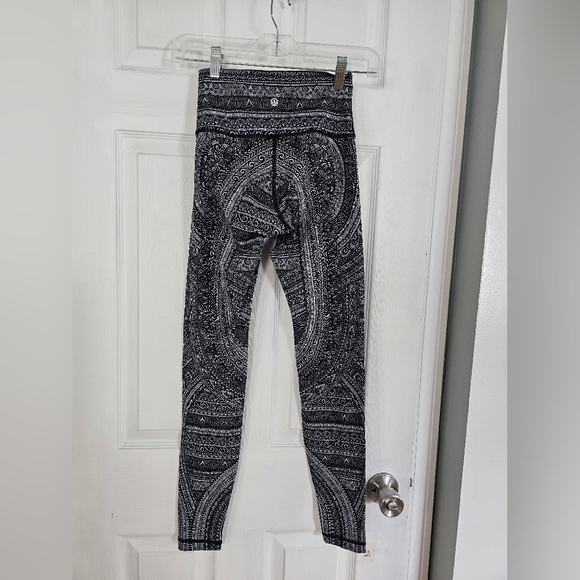 Lululemon Wunder Under Hi-Rise Tight Nulux 28" Entwined Ice Grey Black Size 4 - Picture 3 of 5